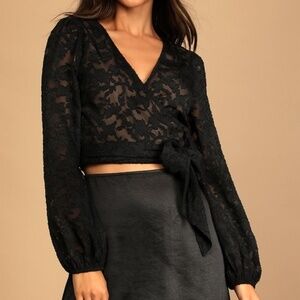 Like New • Lulus •  Black Floral Jacquard Wrap Crop Top • Size S
